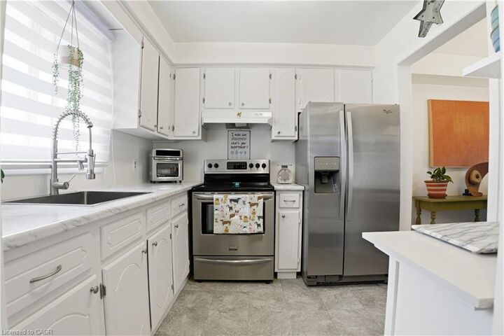 Property Photo: 63 Empire Street 2 ON L3B 2L3