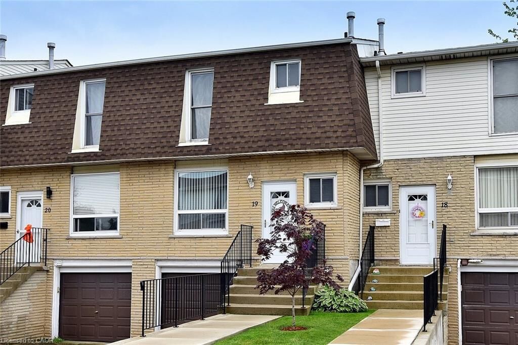 Property Photo: 1338 Upper Gage Avenue 19 ON L8W 1N2