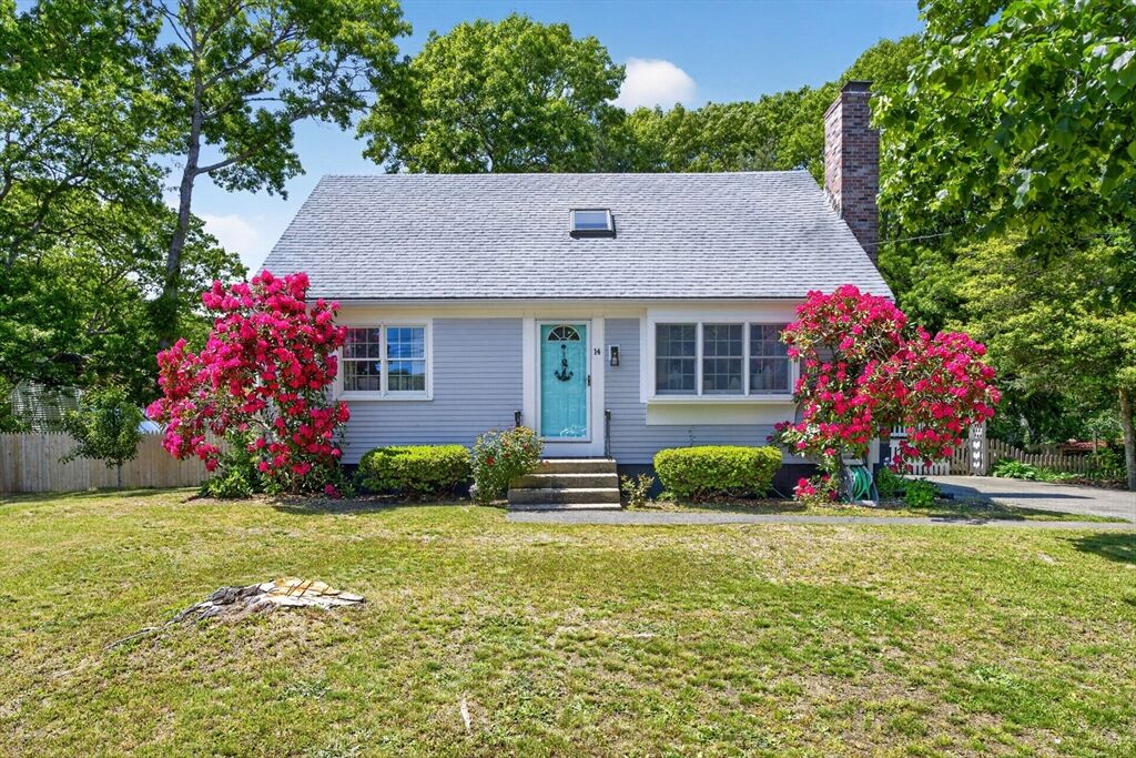 Property Photo:  14 Heritage Circle  MA 02536 