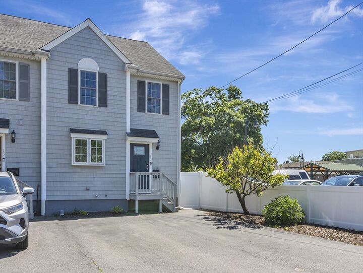 Property Photo:  13 Shawmut Ave 13  MA 02048 