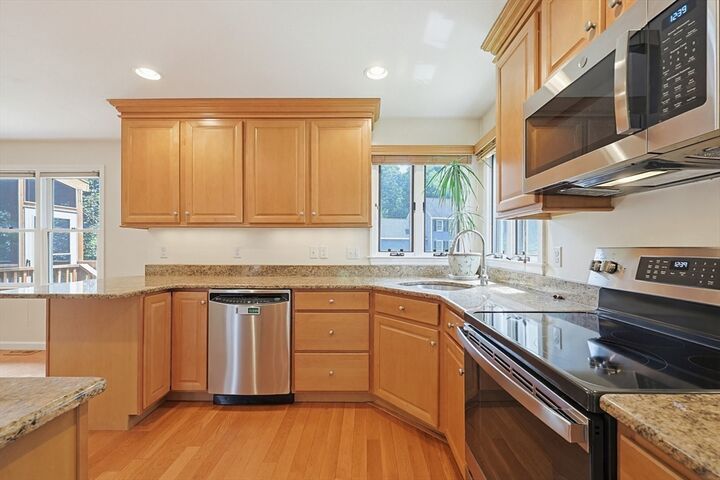 Property Photo:  6 Oakwood Ct.  MA 01701 