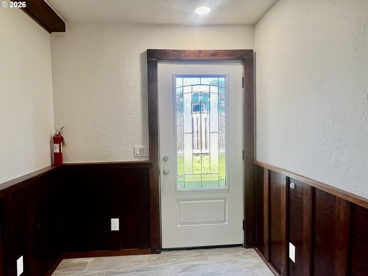 Property Photo: 15860 Sea Cliff Dr OR 97415