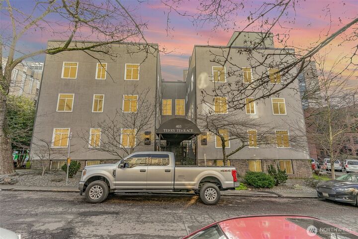 Property Photo: 403 Terry Avenue Apt. 2 WA 98104