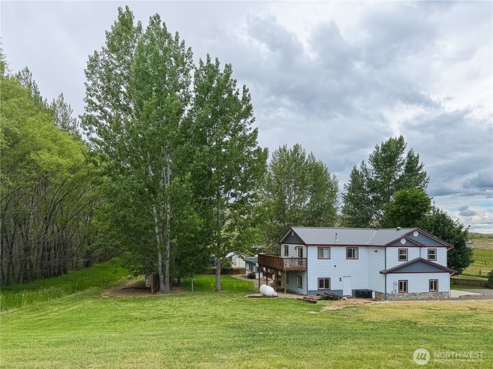 Property Photo: 403 Shale Pit Road WA 98926