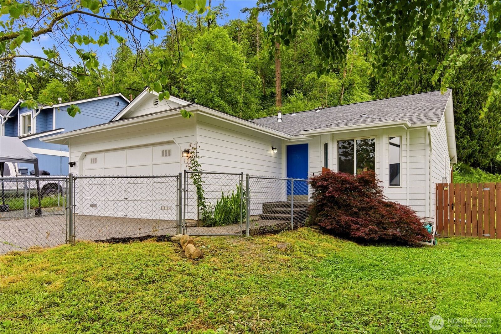 Property Photo:  902  Fir Avenue  WA 98294 
