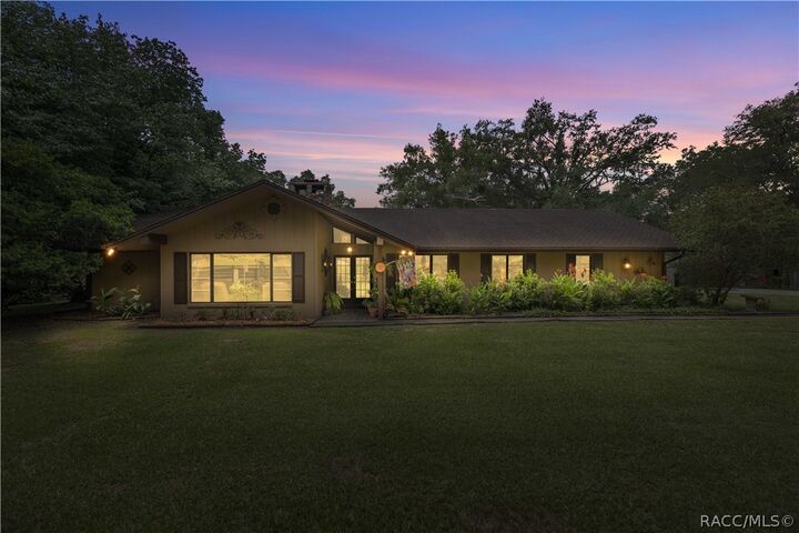 Property Photo: 4556 E View Top Lane FL 34452