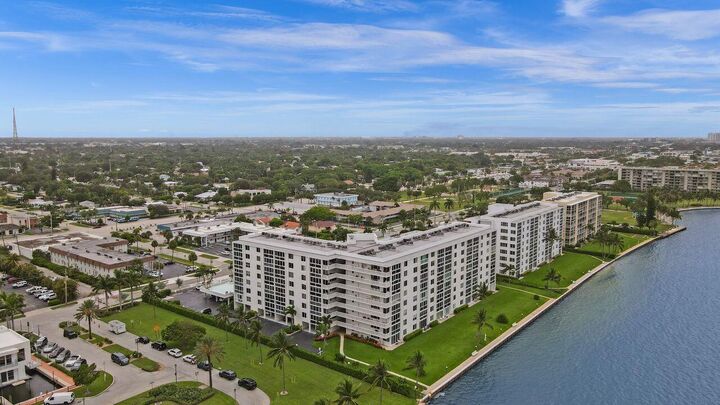 Property Photo: 301 Lake Shore Drive 809 FL 33403
