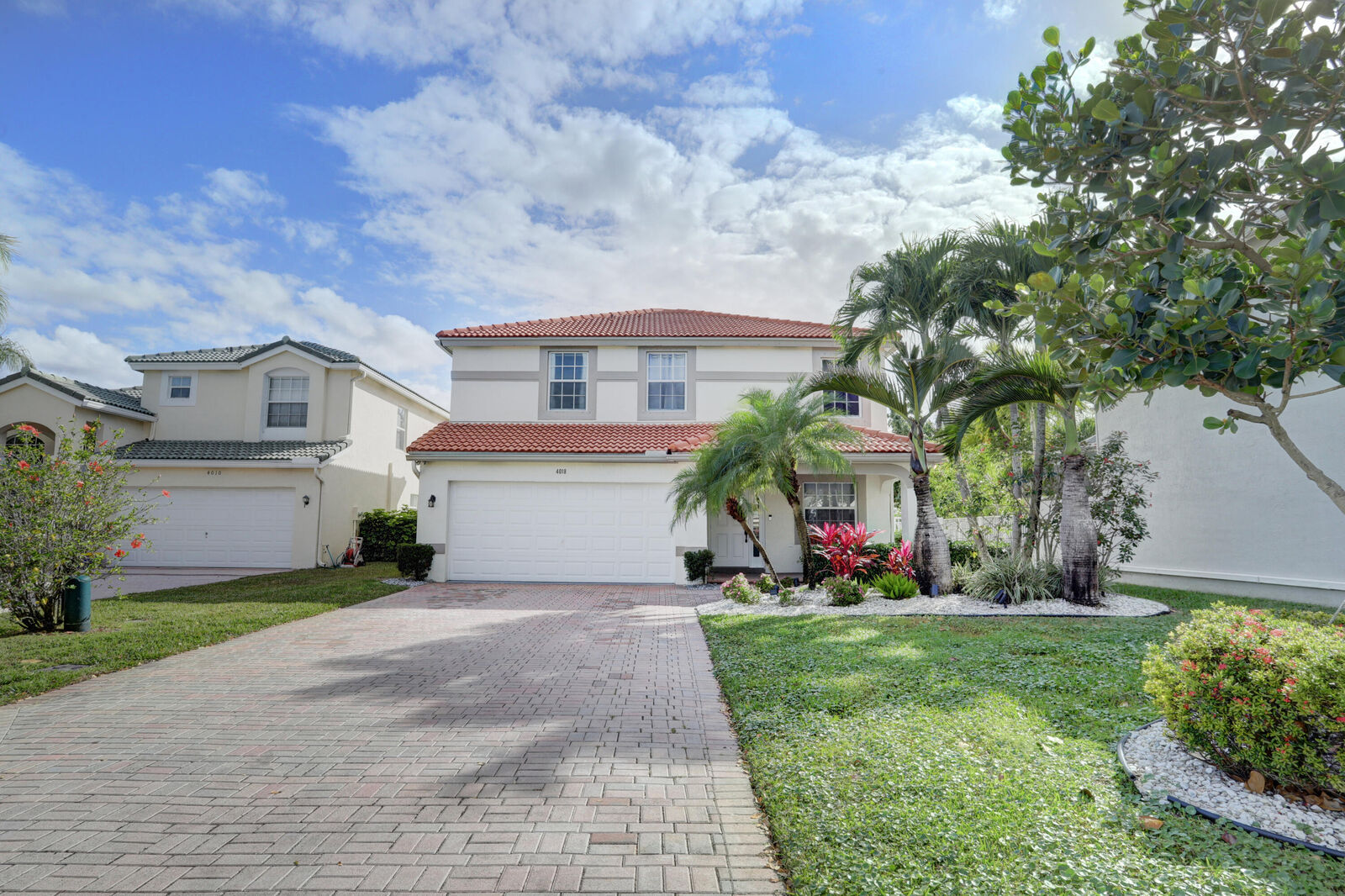 Property Photo: 4018 Bluff Harbor Way FL 33449