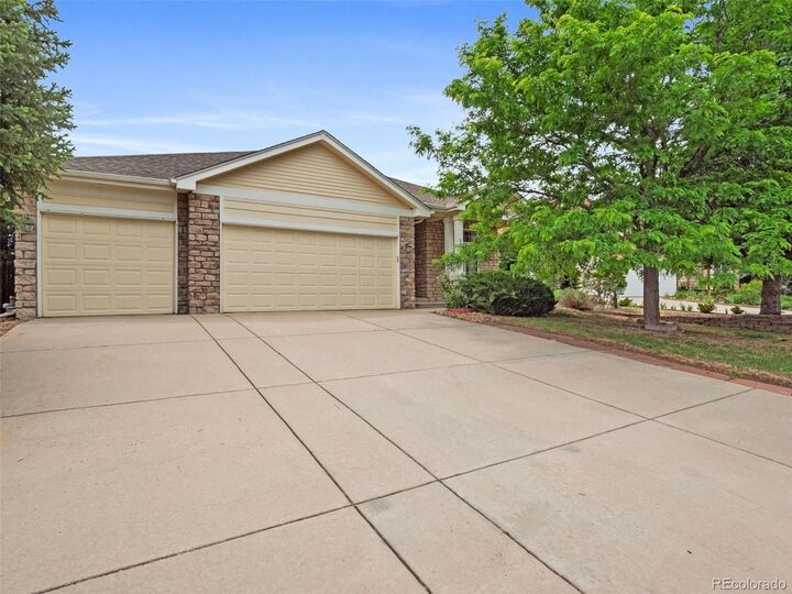 Property Photo: 2392 S Oswego Street CO 80014