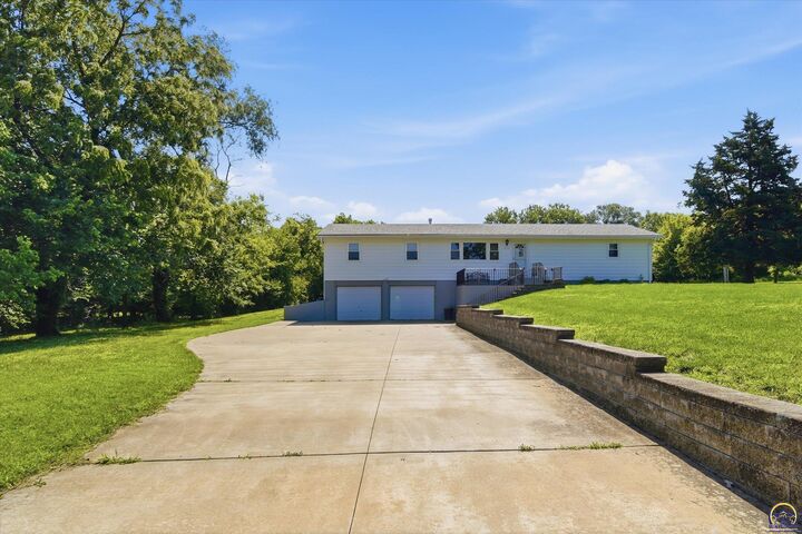 Property Photo:  5622 NE Indian Creek Rd  KS 66617 