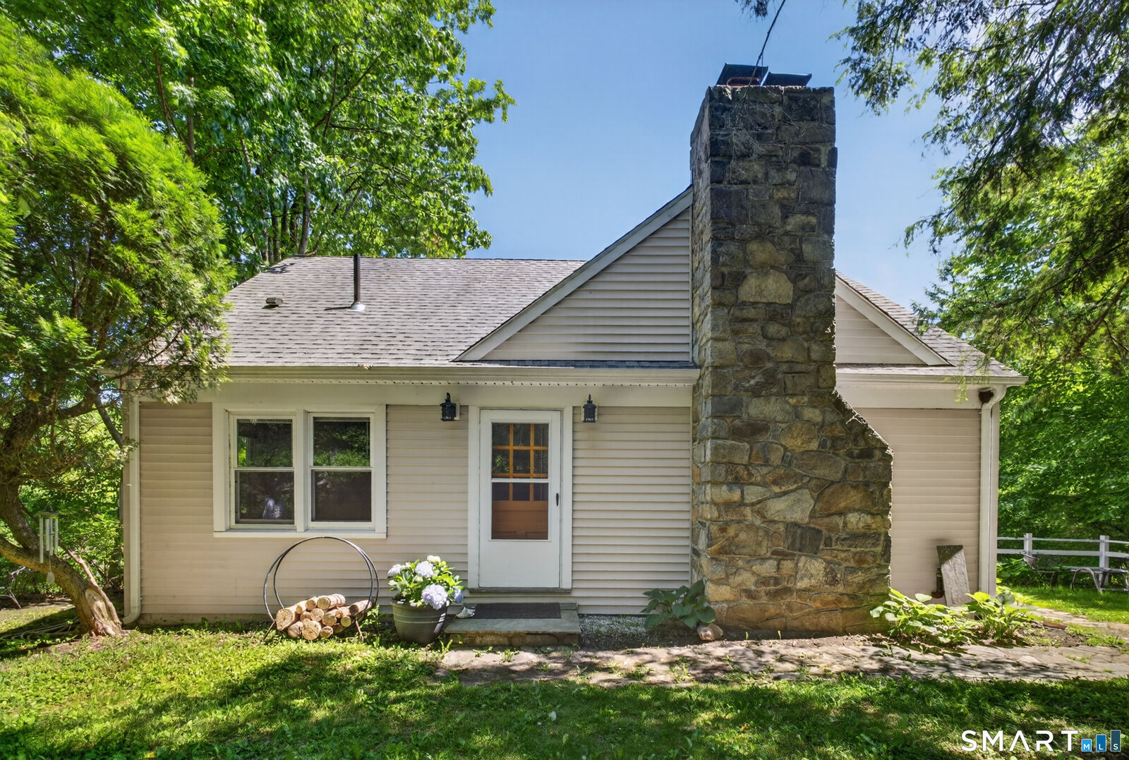 Property Photo:  84 Squash Hollow Road  CT 06776 