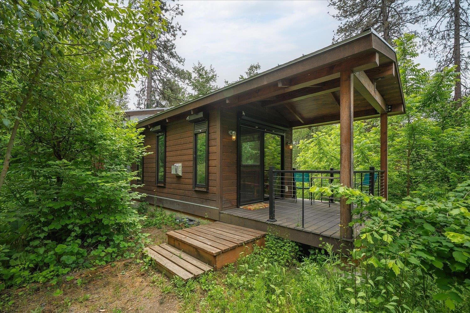 Property Photo: 5121 W Rutter Pkwy WA 99208