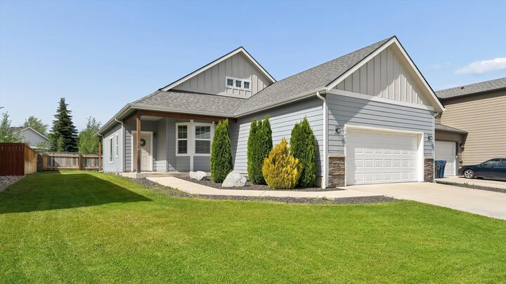 Property Photo:  1601 E Marilyn Cir  WA 99006 