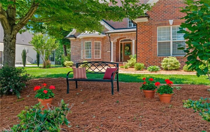 Property Photo: 225 Heatherwood Drive NC 27107