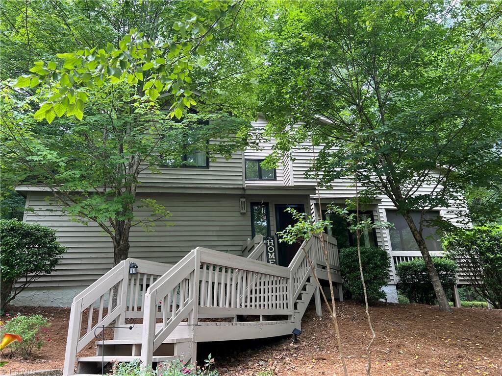 Property Photo: 113 Maple Hill Court NC 27106