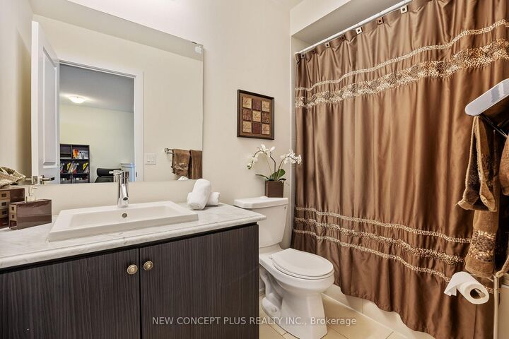 Property Photo: 47 Dariole Drive ON L4E 0Z2