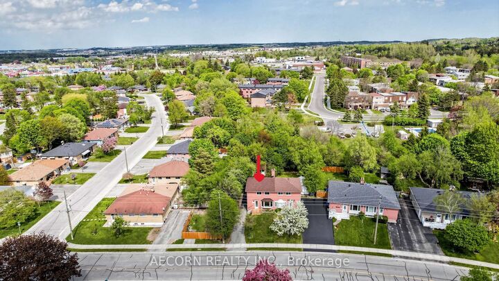 Property Photo: 17 Richardson Drive ON L4G 1Z2