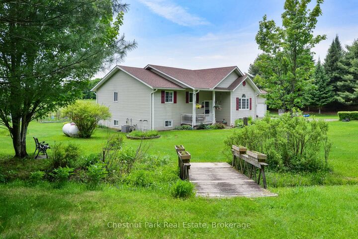 Property Photo: 996 North Mary Lake Road ON P1H 1S4