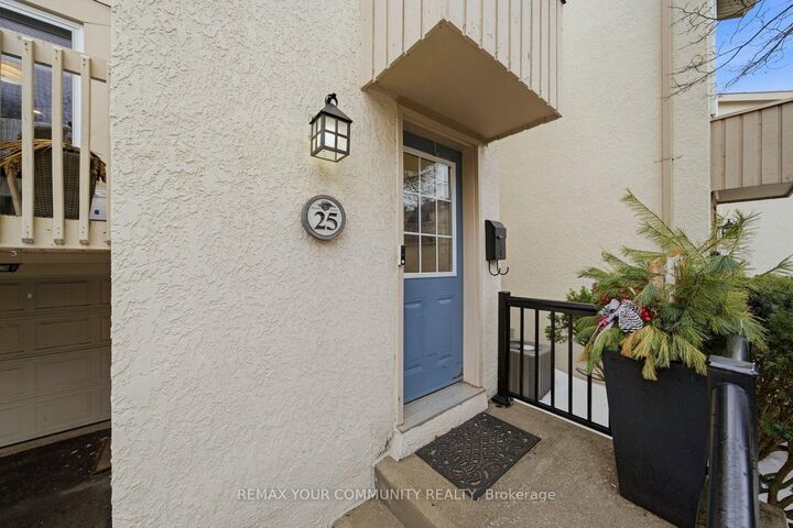 Property Photo:  25 Cheryl Shepway Crescent  ON M2J 4R5 