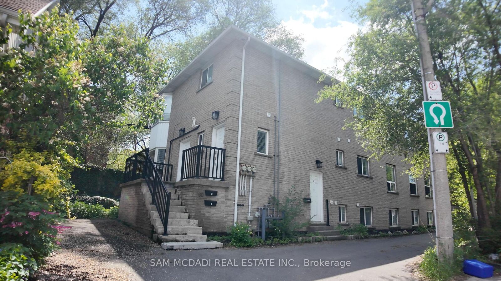 Property Photo: 90 Tisdale Street S ON L8N 2W2
