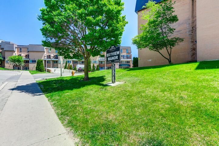 Property Photo:  100 Mornelle Court 1045  ON M1E 4X2 