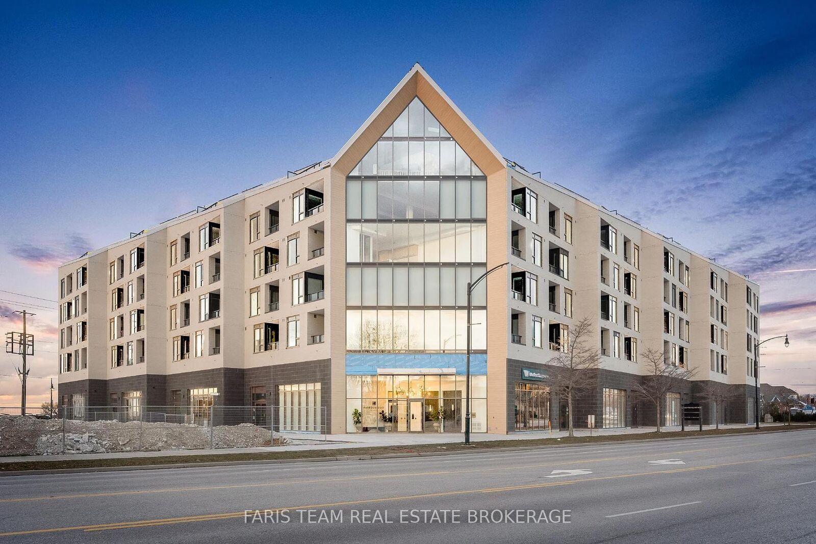 Property Photo:  31 Huron Street 209  ON L9Y 1C3 