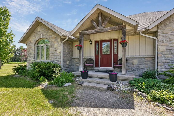 Property Photo:  993236 Mono-Adjala Townline  ON L9W 6H3 