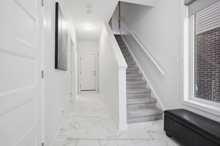 Property Photo: 3380 Singleton Avenue 26 ON N6L 0E8