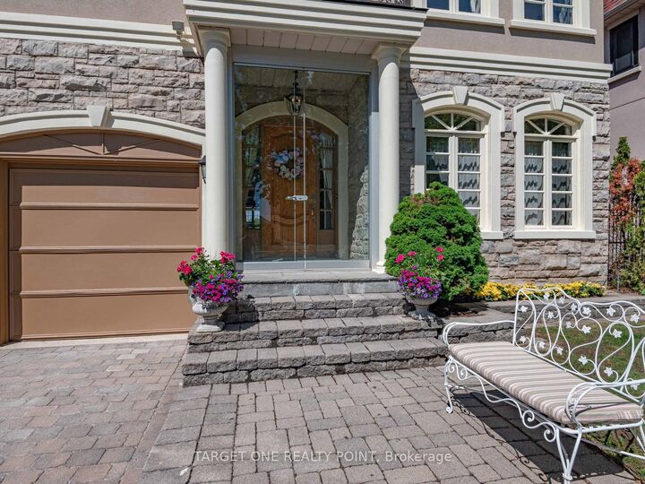 Property Photo: 20 Ormsby Court ON L4B 4P8