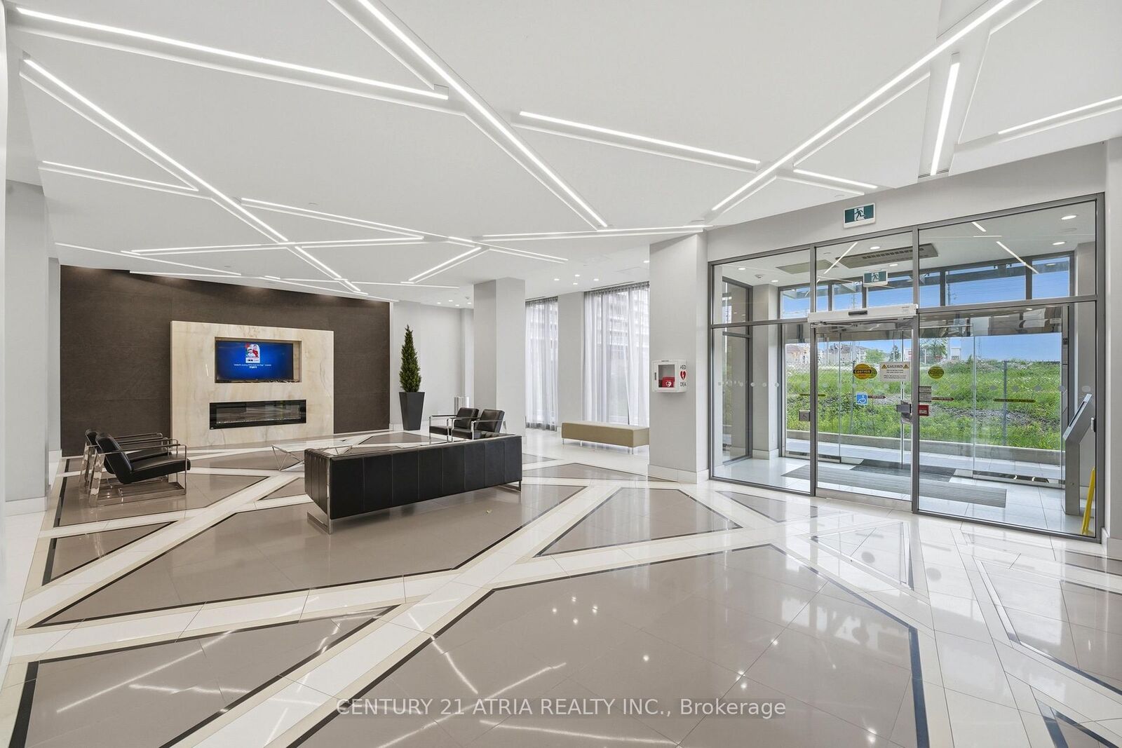 Property Photo:  5033 Four Springs Avenue 1517  ON L5R 0E4 