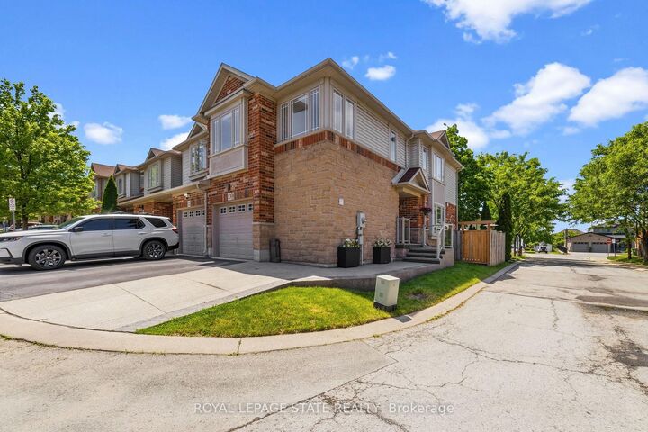 242 Upper Mount Albion Road 13 — photo 1