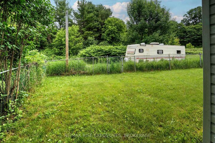 Property Photo: 104 Ellisville Road 27 ON K0H 2N0