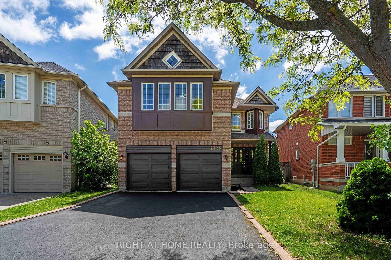 Property Photo: 2425 Nichols Drive ON L6H 6T2