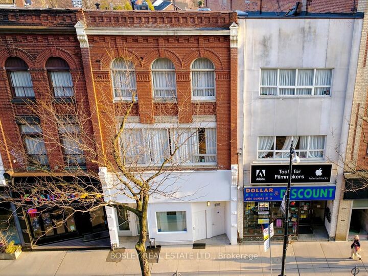 Property Photo: 2963 Dundas Street W ON M6P 1Z2