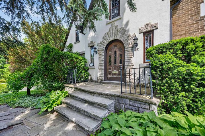 Property Photo: 29 Strathgowan Crescent ON M4N 2Z6