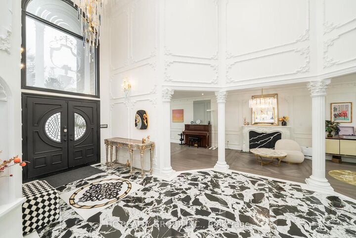 Property Photo: 156 Burbank Drive ON M2K 1P1