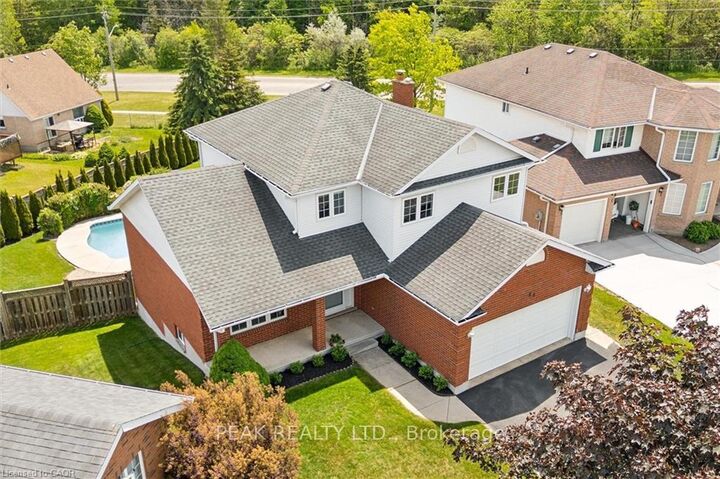 Property Photo: 44 Tami Court ON N2B 3V2