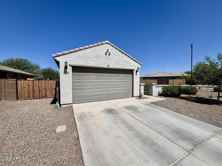 Property Photo:  256 S 192nd Drive  AZ 85326 