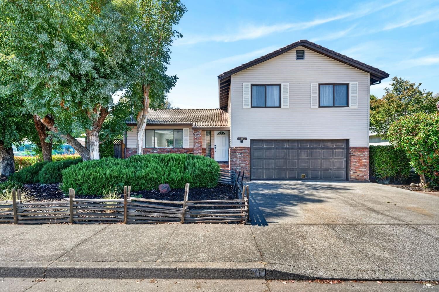 Property Photo:  100 Roan Court  CA 95425 