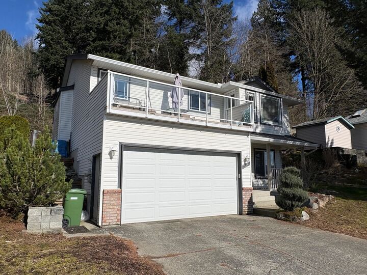 Property Photo: 35543 Dina Place BC V3G 1L7