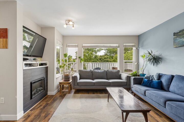 Property Photo:  240 E Keith Road 7  BC V7L 1V5 