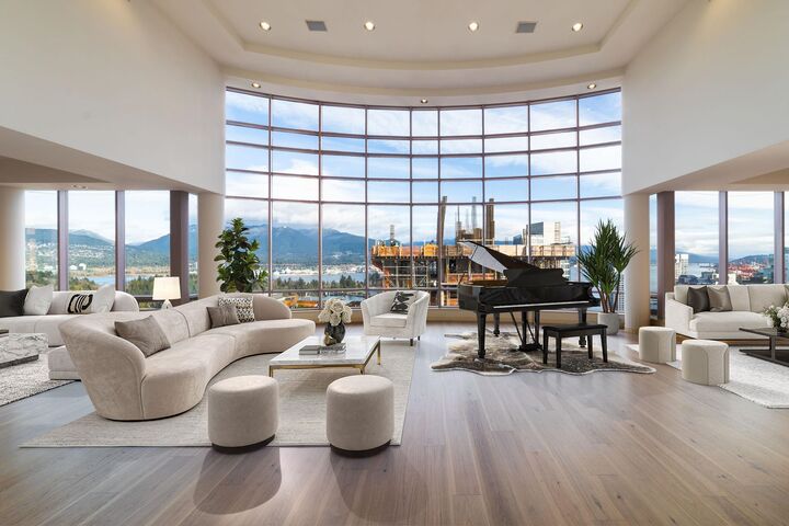 Property Photo: 1500 Alberni Street Ph 1 BC V6G 3C9