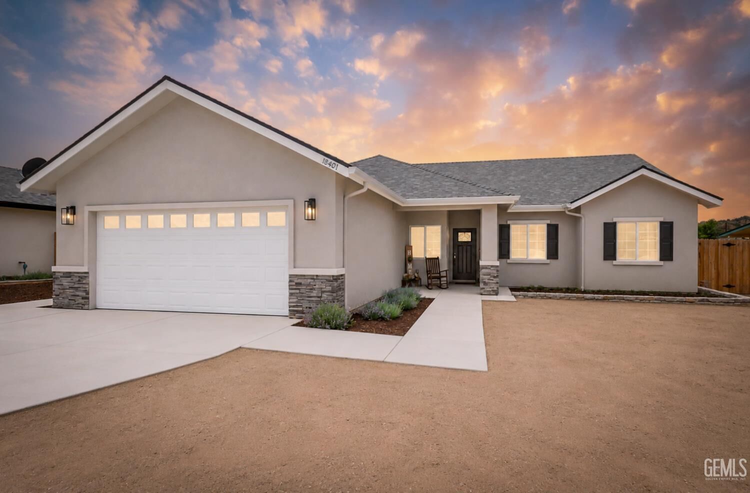 Property Photo: 18401 Ghost Town Street CA 93561