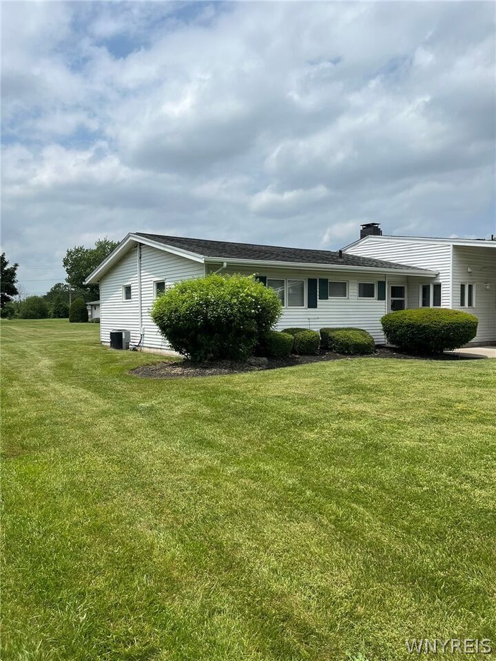 Property Photo:  209 Beckwith Avenue  NY 14304 