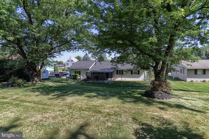 Property Photo:  1154 Kochenderfer Rd  PA 17046 