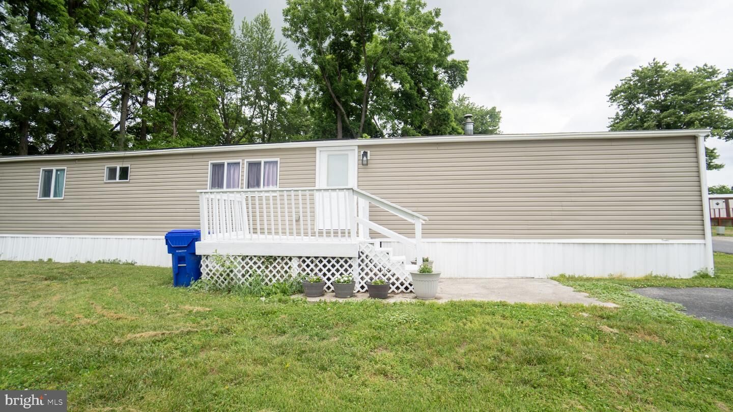 Property Photo: 2581 Old Harrisburg Road PA 17325