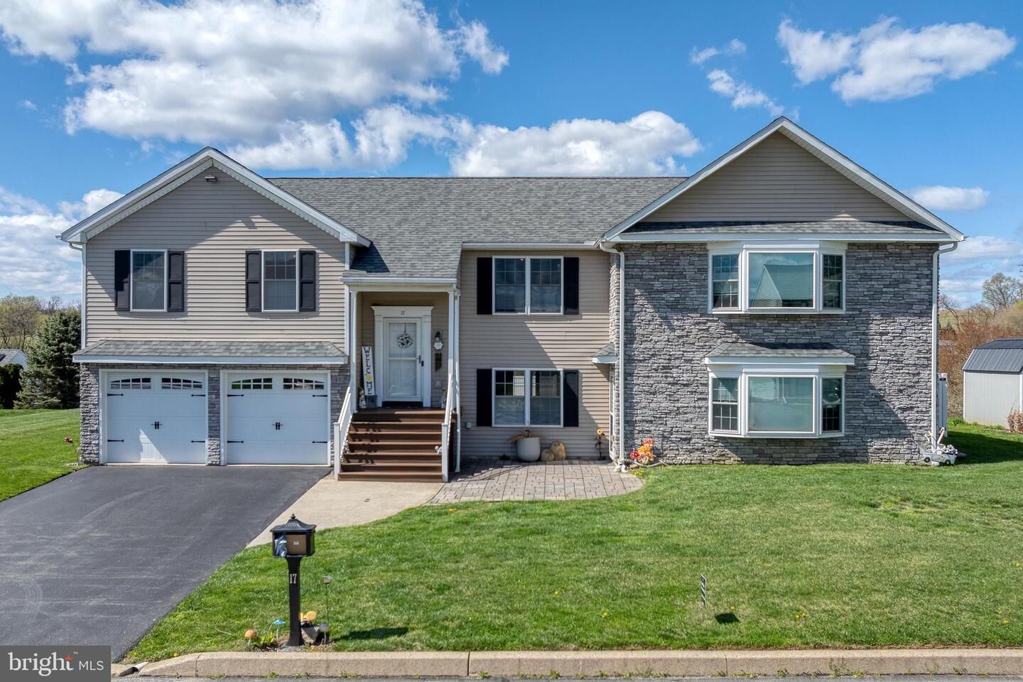 Property Photo:  17 Vickilee Drive  PA 17368 