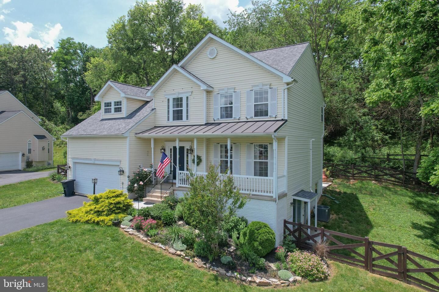 Property Photo: 1704 Memorial Park Avenue WV 25401