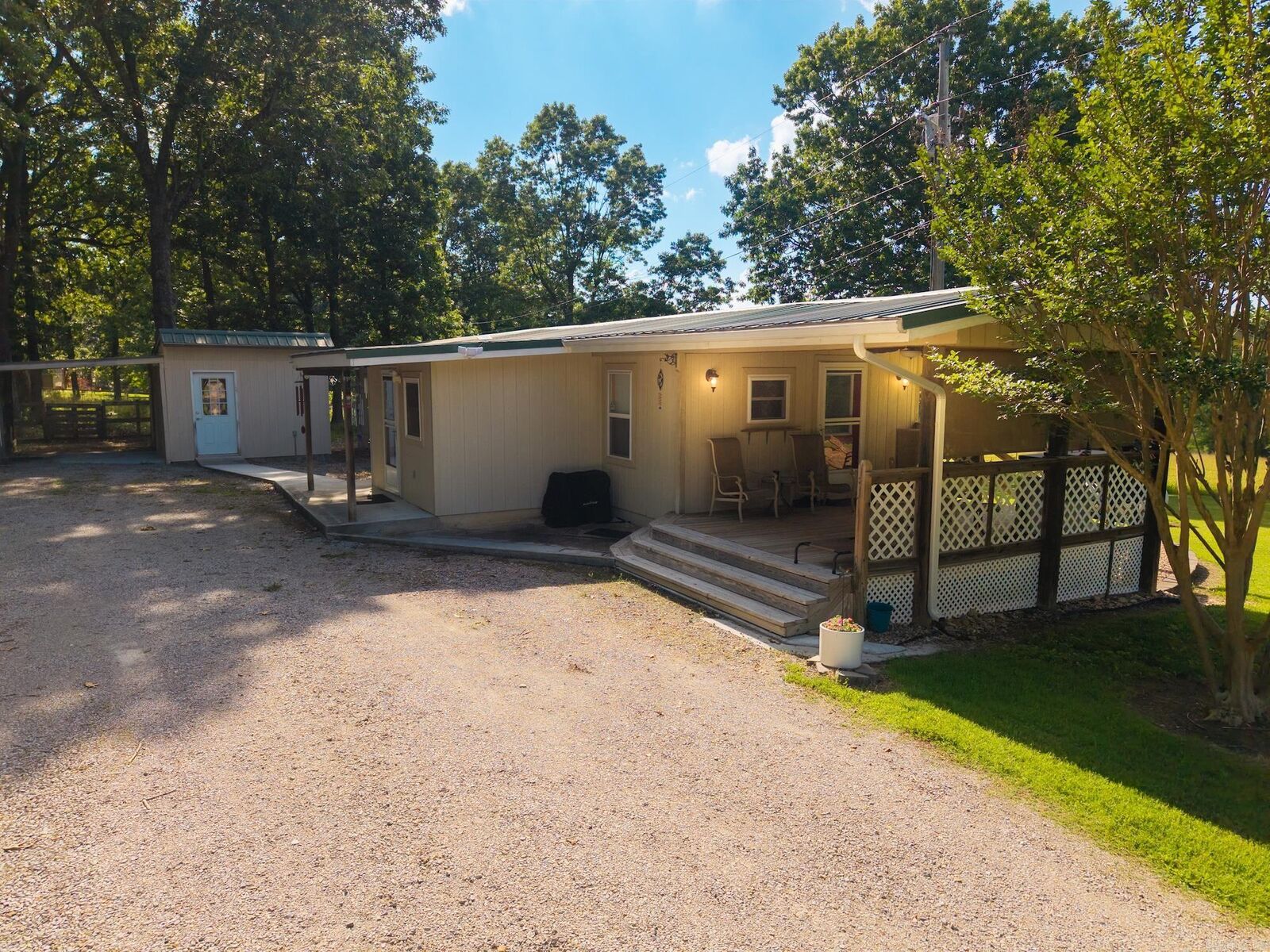 Property Photo:  1083 Old Arkana Road  AR 72653 