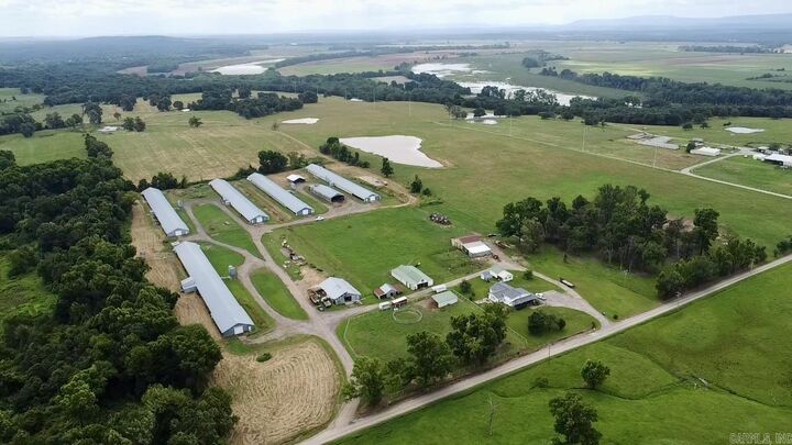 Property Photo: 551 County Road 2099 AR 72832